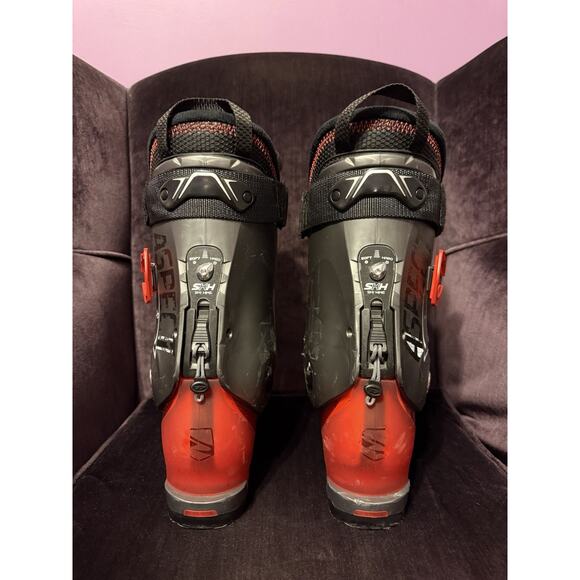 Dalbello DS MX 75 Men\'s Ski Boots, Size 26.5/US 8-9 Black/Red (D2113001) Italy main image 8